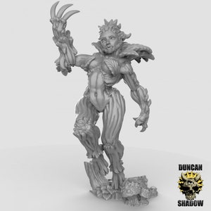 Female Dryad, by Duncan Shadow Dnd, Dungeon and Dragon Mini, Tabletop Miniature, Miniature, Fantasy Miniatures,