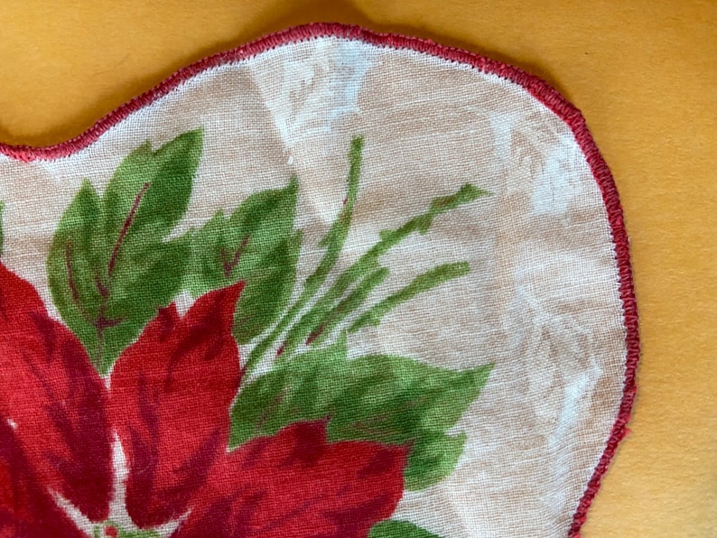 Vintage 1940s Novelty Print Cotton Christmas Handkerchief