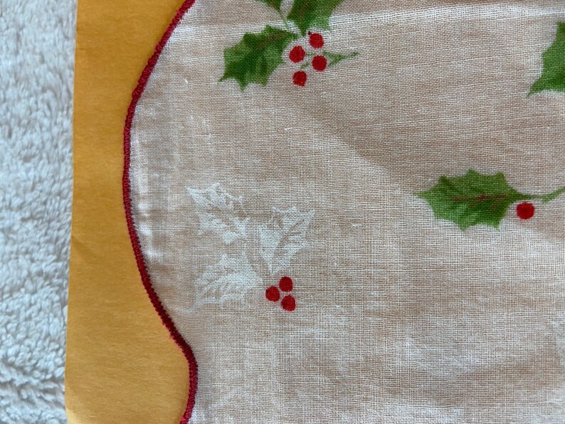 Vintage 1940s Novelty Print Cotton Christmas Handkerchief