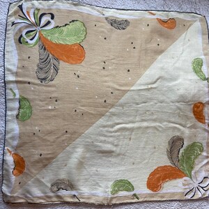 Vintage 1940s Novelty Hanky with Feather Motiff