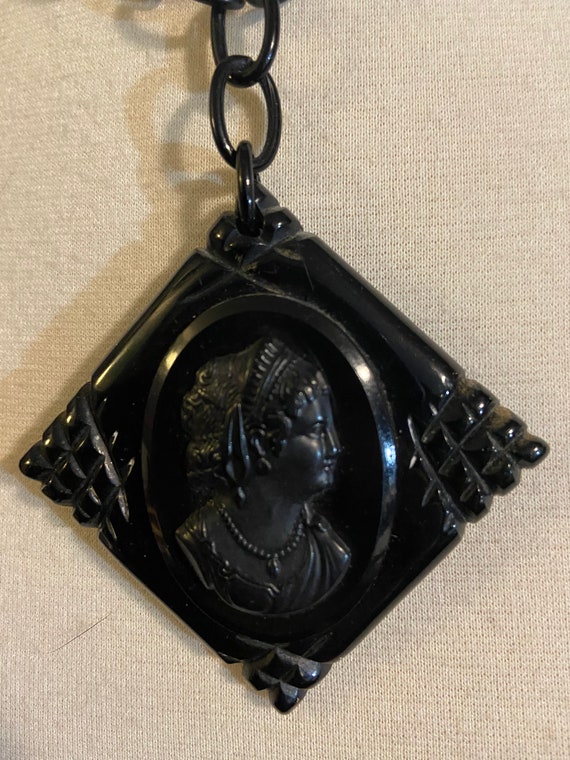 Vintage Black Bakelite Cameo on Celluloid Chain - image 5