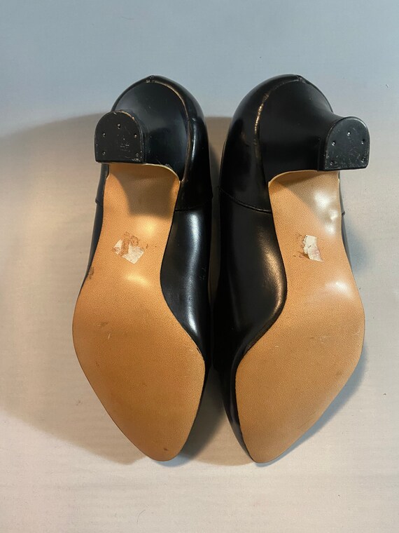 1930s Art Deco Style Black Pumps- Dead Stock - image 7