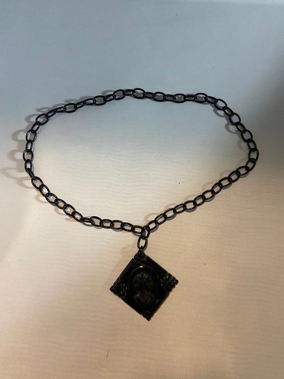 Vintage Black Bakelite Cameo on Celluloid Chain - image 3