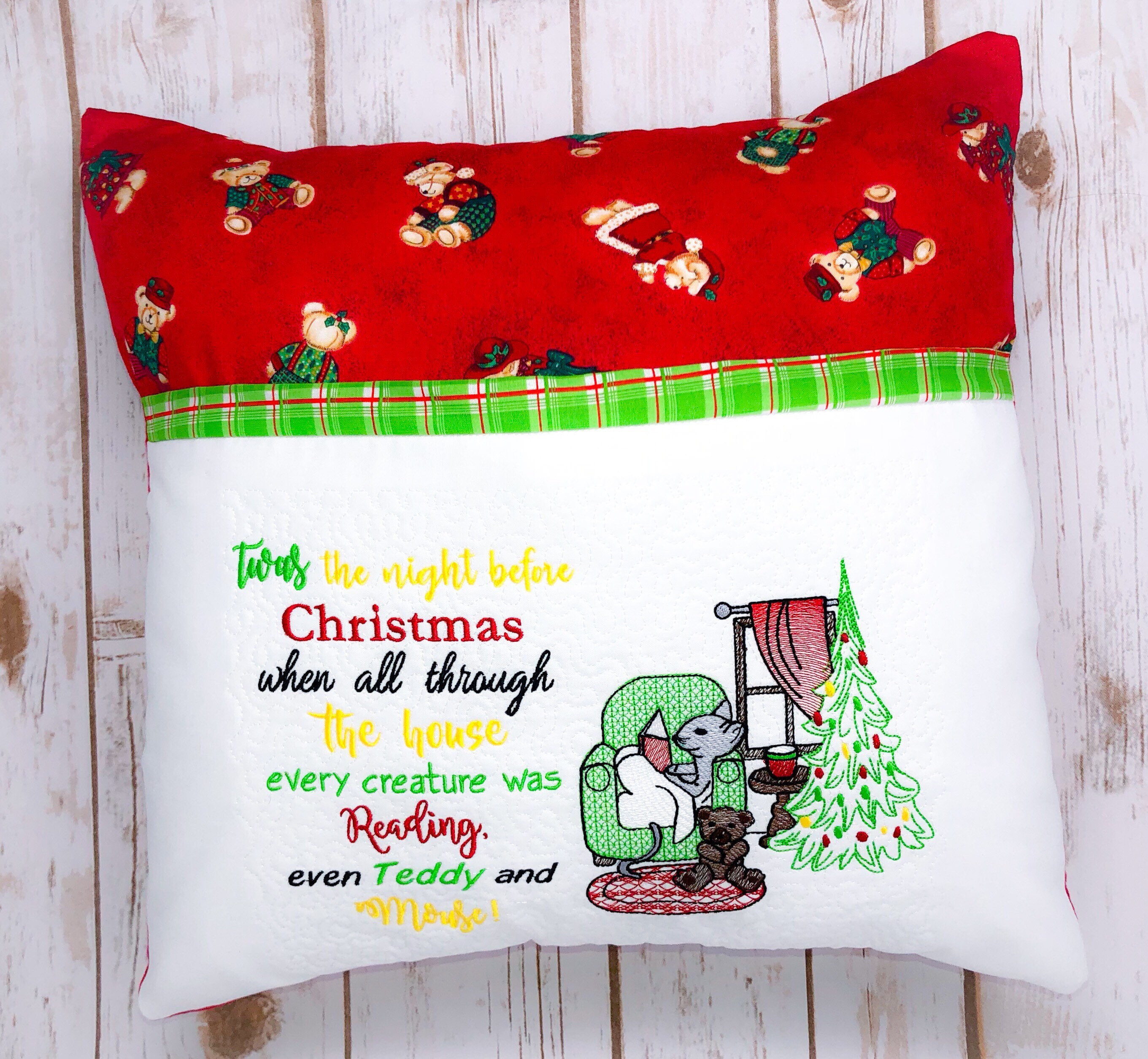 Twas the Night Before Christmas Saying w/ Mouse and Bear Reading Embroidery Design Set Sizes Available 6x10 5x7 4x4 INSTANT DIGITAL DOWNLOAD