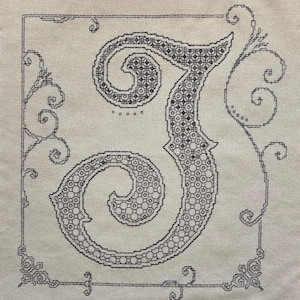 Blackwork Monogram 3 - Buchstabe J, Alphabet, Blackwork Schriftrollen und Bordüren