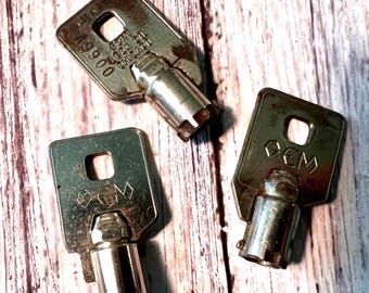 Vintage GEM Barrel Keys. Set of 3.
