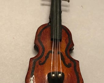 Dollhouse Miniature Wooden Violin 2.5”.