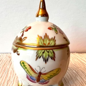 Herend Porcelain Hand Painted and Hand Made Bonbonniere with Gold Trim.