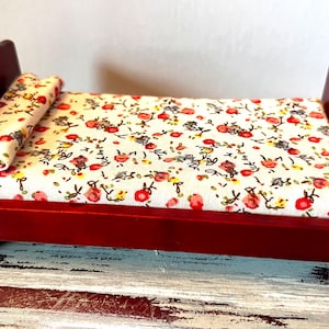 Dollhouse “Mahogany” Bed with Sheet and Matching Pillow.