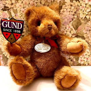 Cute Bear Alert!  1989 Gund Collector’s Jointed 9” Bear