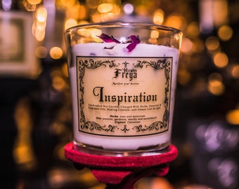 INSPIRATION INTENTION CANDLE w/ carnelian crystal ** 2 bonus crystal chips randomly picked by the universe** 9oz