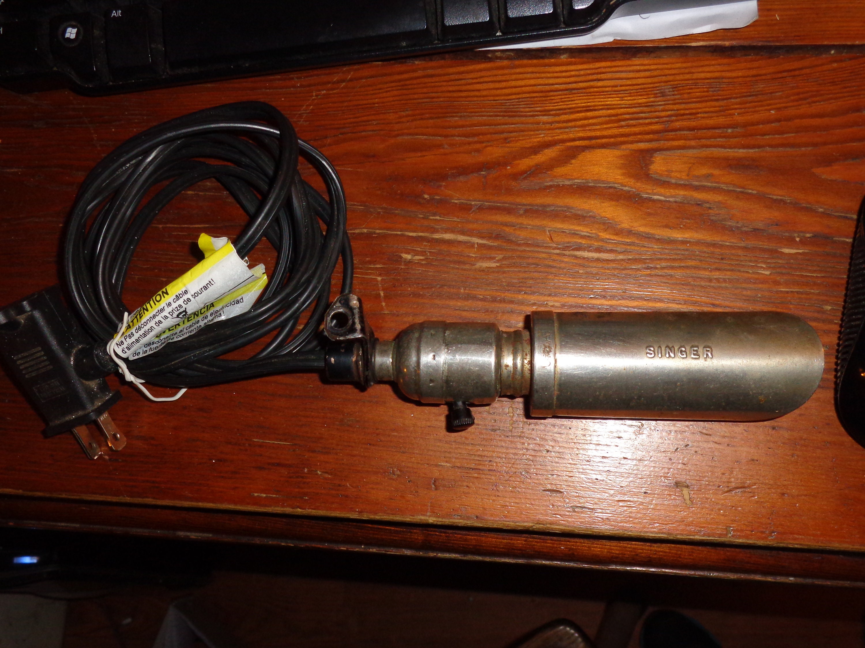 WORKING Antique Singer Light Re Wired READY to Be Plugged In Etsy Canada