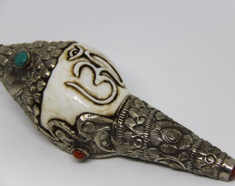 Tibetan Buddhist natural Conch Shell with Tibetan Silver (tin alloy) and Stone Inlay & Om design ~ Made in Nepal