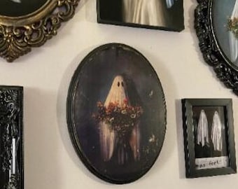 Gary the Ghost on Wooden Plaque, May Flowers