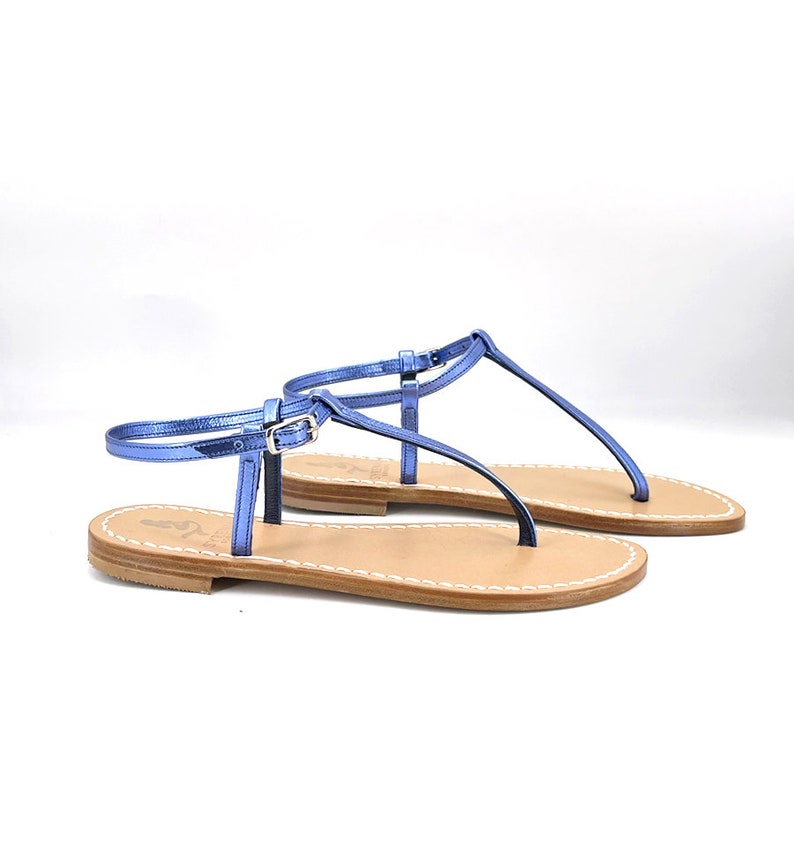 Blu Leather Capri Sandals custom heel flat to 4 cm Italian Sandals infradito caprese in pelle laminata blu, fatto a mano su misura image 2