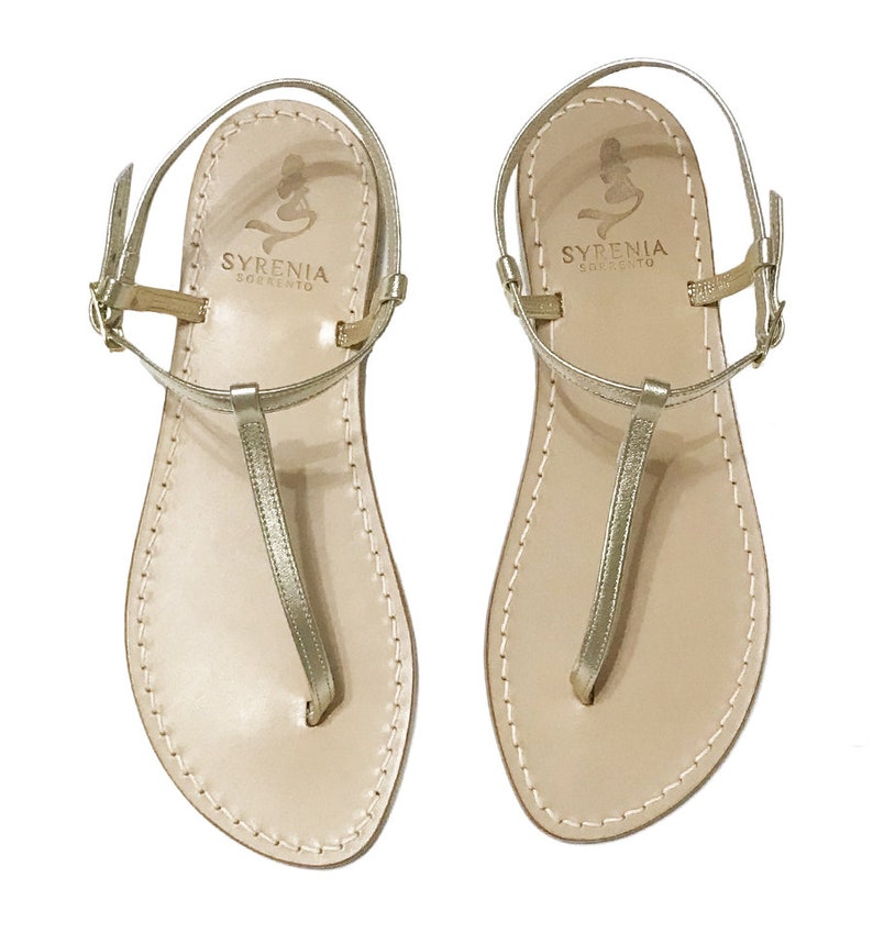 Gold Capri sandals with simple and elegant lines. Capri Sandals Syrenia handmade flip flop style. Capri sandals online shop Sandals woman image 2