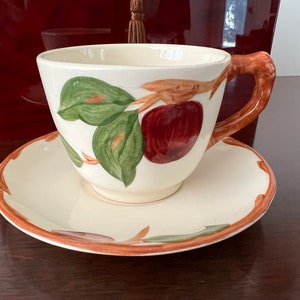 Franziskaner Apfel-Tasse & Untertasse