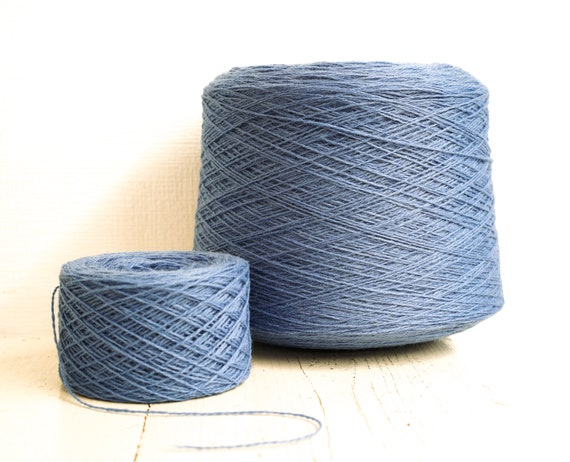 Cono de lana azul acero 0,9kg/31.7oz hilo 100% lana para tejer