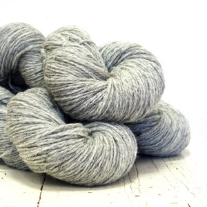 Grigio chiaro - Filato misto lana merino e suffolk – 100 g / 320 m (350 yd), per maglieria e tessitura