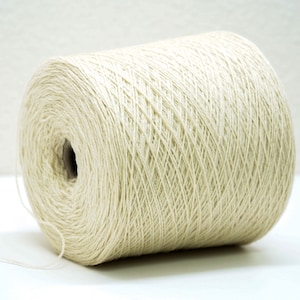 Milchweiße weiche Merinowolle in Kone - 900g - fingering warme Wolle für Hand- oder Maschinenstricken, Weben, Oberbekleidung, Plaids, Kinderbekleidung