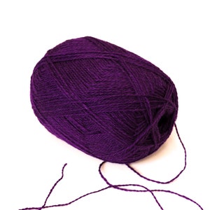 Purple New Zealand wool yarn - 100g./3,50 oz. - for hand or machine knitting, weaving plaids, knitting cardigans, crocheting - 109 Color