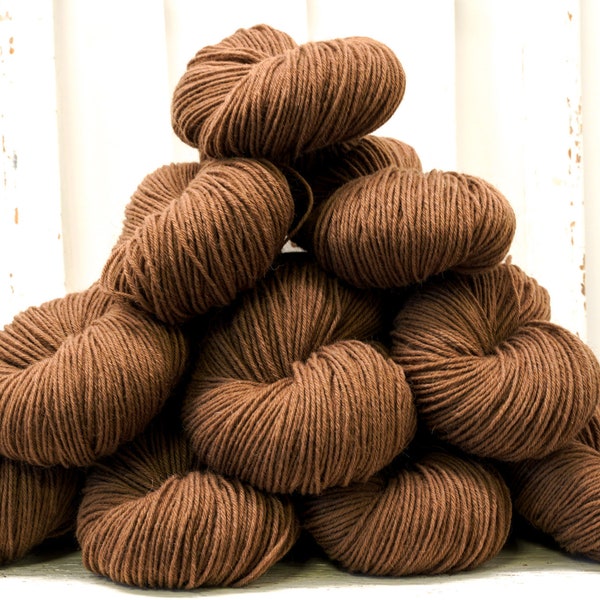 50% Camel wool/50PO yarn blend 100g/300m.- Soft natural, undyed brown camel wool blen for men's scarves, hats, gloves, sweaters, for weaving