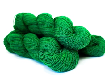 Fil de laine vert herbe - 100 g/3,50 oz - Laine de Nouvelle-Zélande pour tricoter à la main ou à la machine, tisser des plaids, des cardigans, un cadeau de tricoteur - 347 couleurs