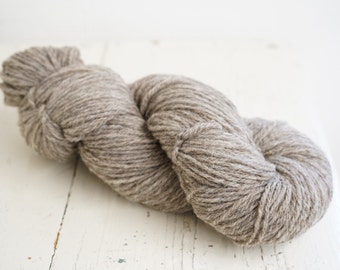 Hilo de lana merino de Nueva Zelanda gris oscuro - Hilo para tejer a mano - Cárdigan - 100 g/230 m