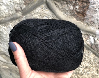 Black New Zealand wool yarn - 100% wool yarn - Lace wool fiber - Black wool yarn - Hand, machine knitting yarn - Socks wool yarn - Color 210