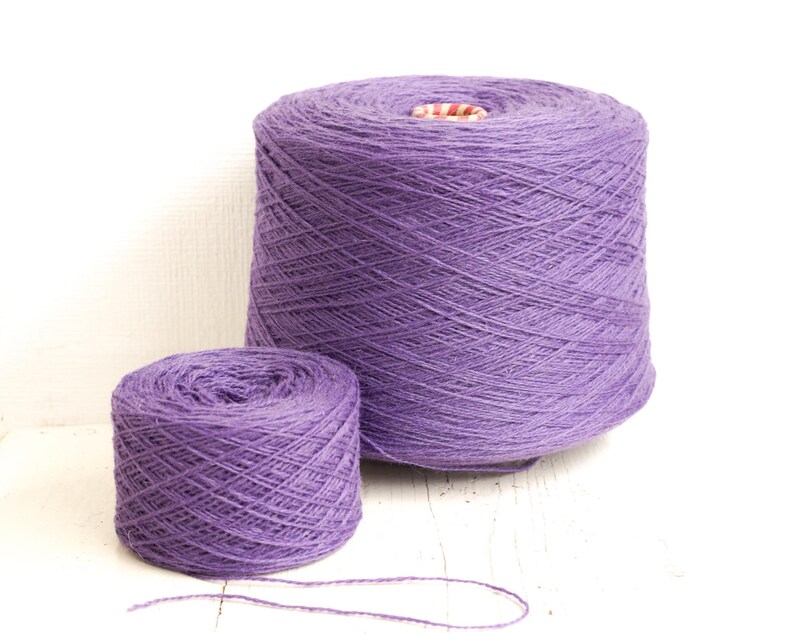 Lila Fingering Schurwolle aus Neuseeland Fibre (800g Kone) Bild 1