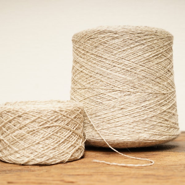 Fil de laine mélangé blanc sable - Laine de Nouvelle-Zélande en cône 100 g/3,5 oz - Laine à doigter - Fil 100 % laine pour tisser des carreaux et des chaussettes - 280