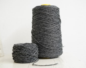 Graphite grey yarn for carpet - 500 g/550m - Yarn for tufting gun - New Zealand wool - Rug wool - Aran wool yarn - 206 color - More colors