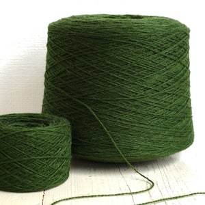 Forest green wool in cone 0,9kg/31.7oz - Fingering wool yarn - 100% wool yarn for weaving plaids, socks knitting - Hand knitting wool C350