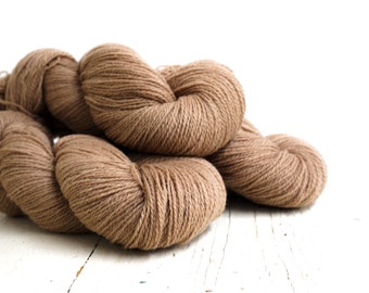 Fil de laine marron taupe - 100 g/350 m - Fil de laine de Nouvelle-Zélande - Laine durable - Fibre de laine à carreaux au crochet - Laine à tisser des carreaux