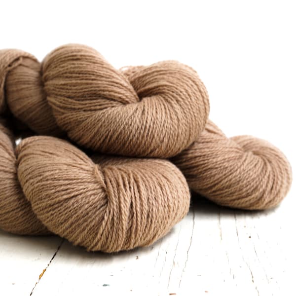 Taupe brown wool yarn - 100g./350m.- New Zealand fingering wool yarn - Sustainable wool - Crochet squares wool fiber - plaids weaving wool