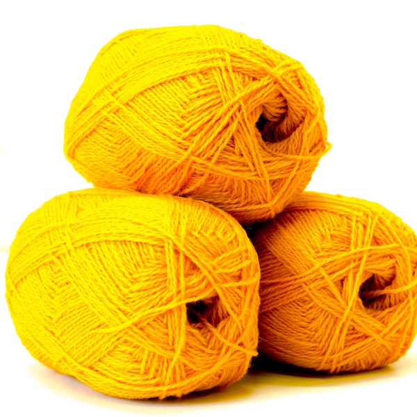 Saffron yellow 100% New Zealand wool yarn - Fingering wool fiber for, hand knitting, crocheting, plaids weaving  - Yarn for socks - C 730