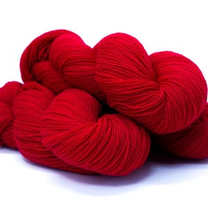Filato di lana merino morbida rosso brillante per maglieria - 440 m/100 g per lavoro a maglia a mano o a macchina, uncinetto, per bambini, vestiti per adulti, tessitura di coperte
