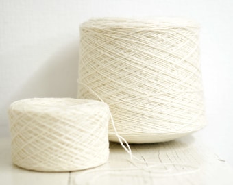 White wool yarn in cone 900g/31.7oz. - Fingering wool fiber - 100% wool yarn for weaving plaids, socks knitting - Wool for dyeing, Color 100