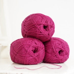Hot pink New Zealand wool yarn 100g/3,5oz. - for weaving, hand or machine knitting, socks, women&#39;s winter outwear, blankets knitting thread