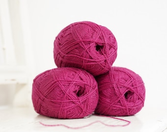Hot Pink New Zealand Wool Yarn, 100g Fingering Weight