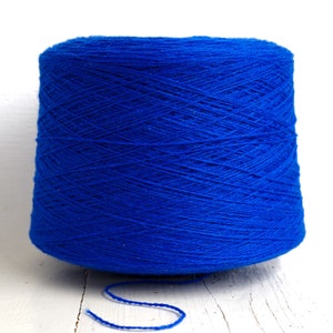 Royal blue wool cone 0,9kg/31.7oz - 100% wool yarn for weaving plaids, socks knitting, machine knitting, gift for knitter, winter wool - 460