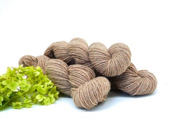 Brown - Alpaca wool yarn for hand kniting - undyed - 100g/192m