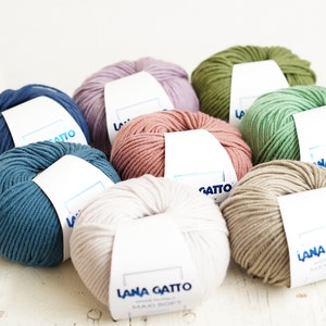 Lana Gatto Maxi soft wool yarn - 8 color merino wool - 90m/50g - Luxury yarn - Hand knitting wool yarn -  Worsted weight Soft wool yarn