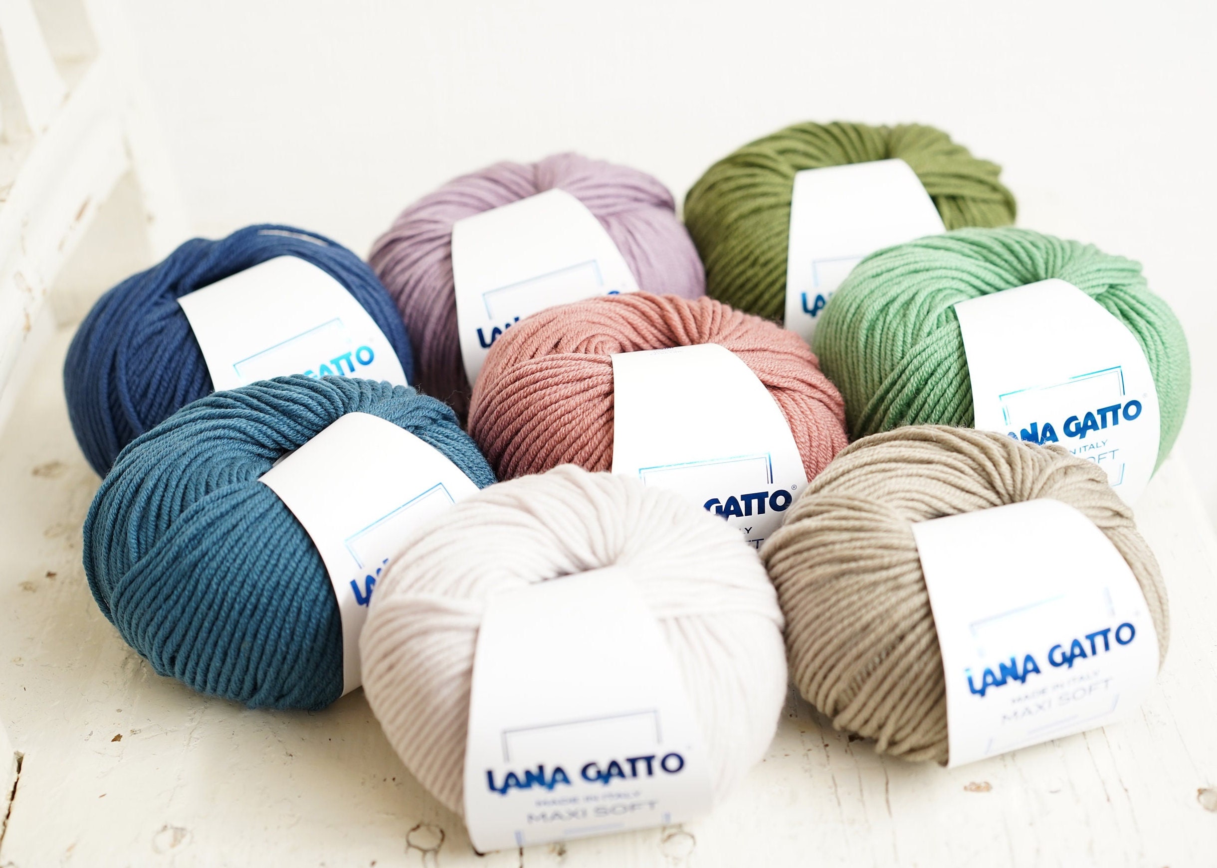 Lana Gatto Maxi Soft Wool Yarn 8 Color Merino Wool 90m/50g Luxury