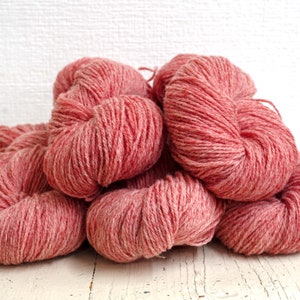 Mélange de laine mérinos et de laine de suffolk couleur chair 100 g/3,5 oz, laine à doigter pour tricoter à la main, cadeau pour tricoteuse, vêtements d'extérieur au crochet, tissus à tisser image 6