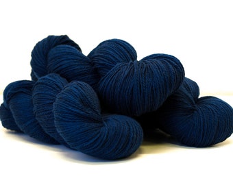 Fil de laine mérinos bleu Oxford doux - 440 m/100 g - pour tricoter à la main ou à la machine, crocheter, pour vêtements pour enfants et adultes, tisser des couvertures