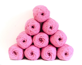 Rose berry pink wool yarn - 100g./3,50 oz - New Zealand fingering wool - 105