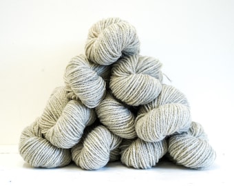 100% Natural Sheep Wool | Rustic Knitting & Felting Yarn | 1000g/1600m | Light Grey Lithuanian Wool