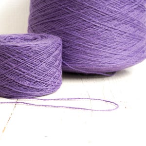 Lila Fingering Schurwolle aus Neuseeland Fibre (800g Kone) Bild 6