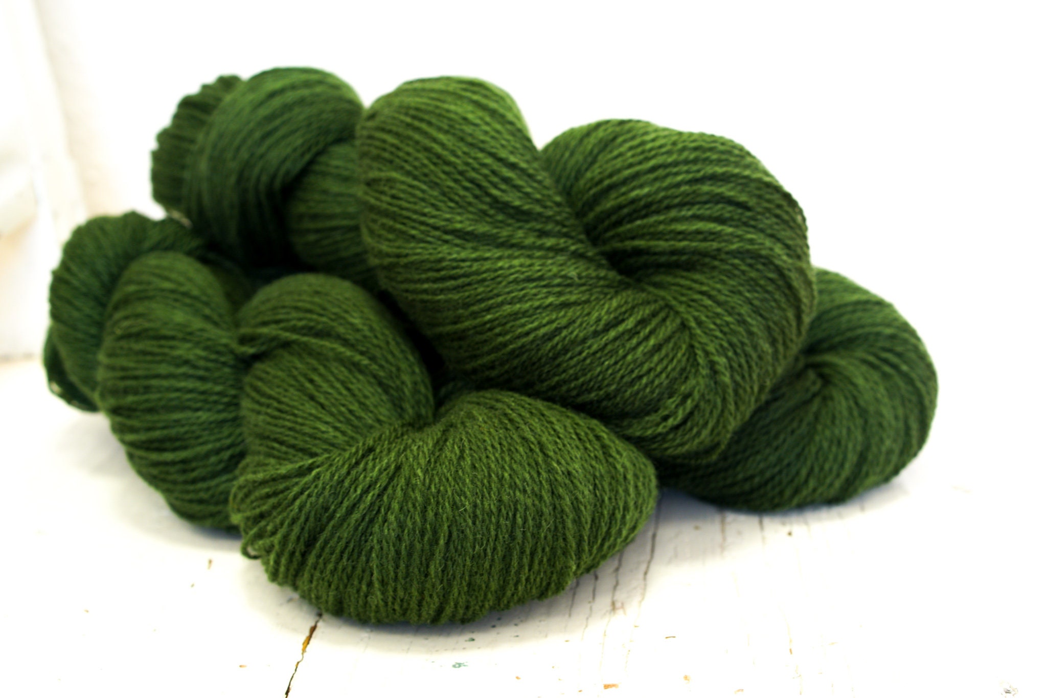 Forest Green Wool Yarn 100g./3,50 Oz. New Zealand Wool for Hand or Machine  Knitting, Weaving Plaids, Cardigans, Knitter Gift 350 Color 